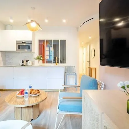 Beautiful 2bdr Flat - Hyper Centre St Tropez Apartment Saint-Tropez