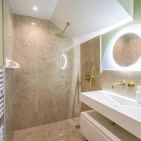 Beautiful 2bdr Flat - Hyper Centre St Tropez Lejlighed *